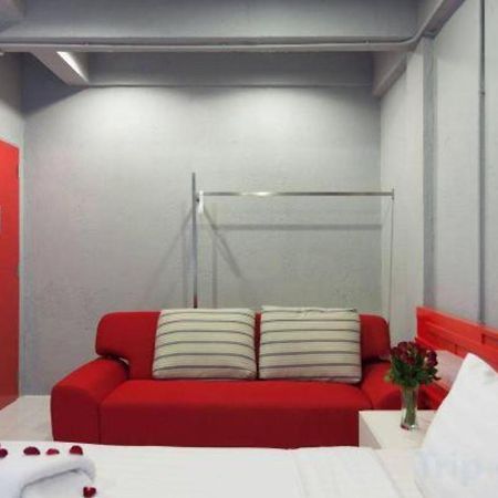 Oyo 292 The Oddy Hip Hotel Patong Екстер'єр фото