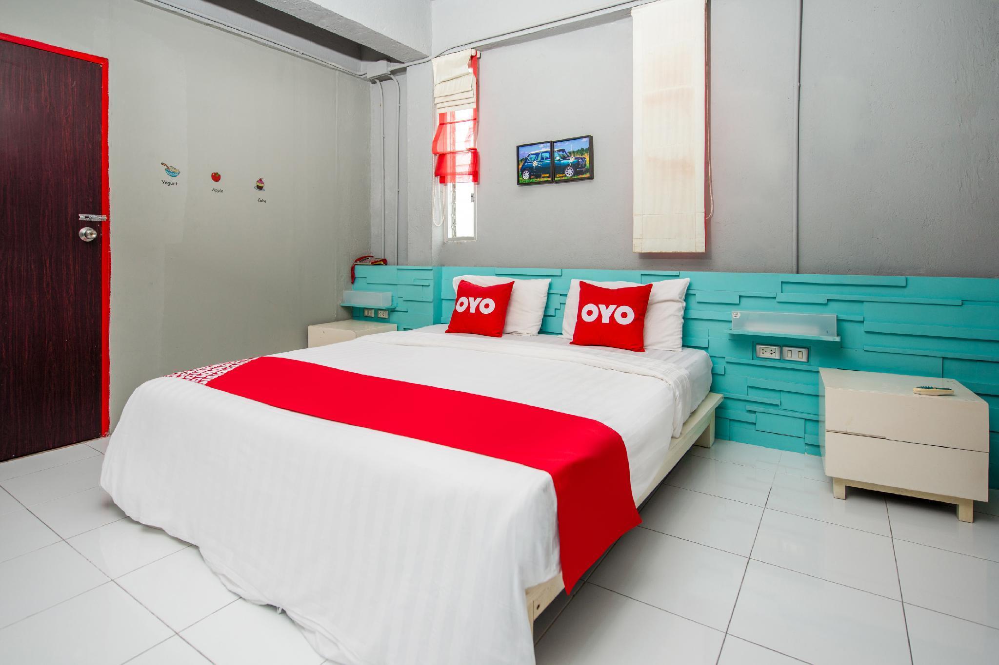 Oyo 292 The Oddy Hip Hotel Patong Екстер'єр фото