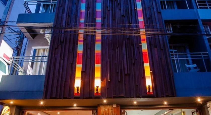 Oyo 292 The Oddy Hip Hotel Patong Екстер'єр фото