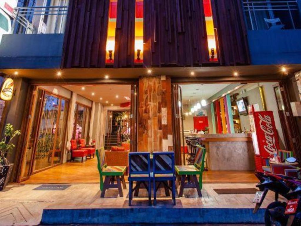 Oyo 292 The Oddy Hip Hotel Patong Екстер'єр фото